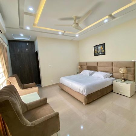 Continental Boutique House Bed & Breakfast Islamabad Exterior photo